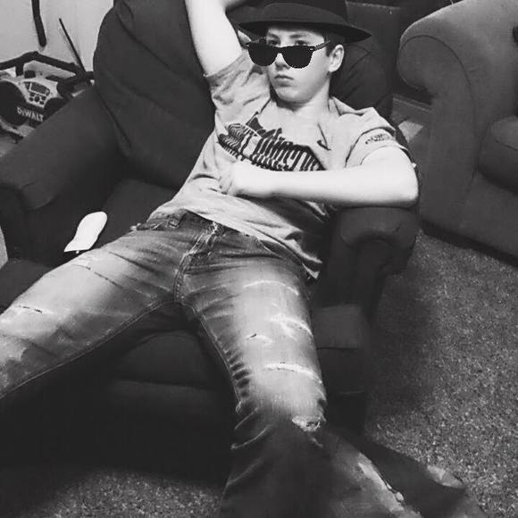 Meet your Posher, Christopher - Picture 1 of 1